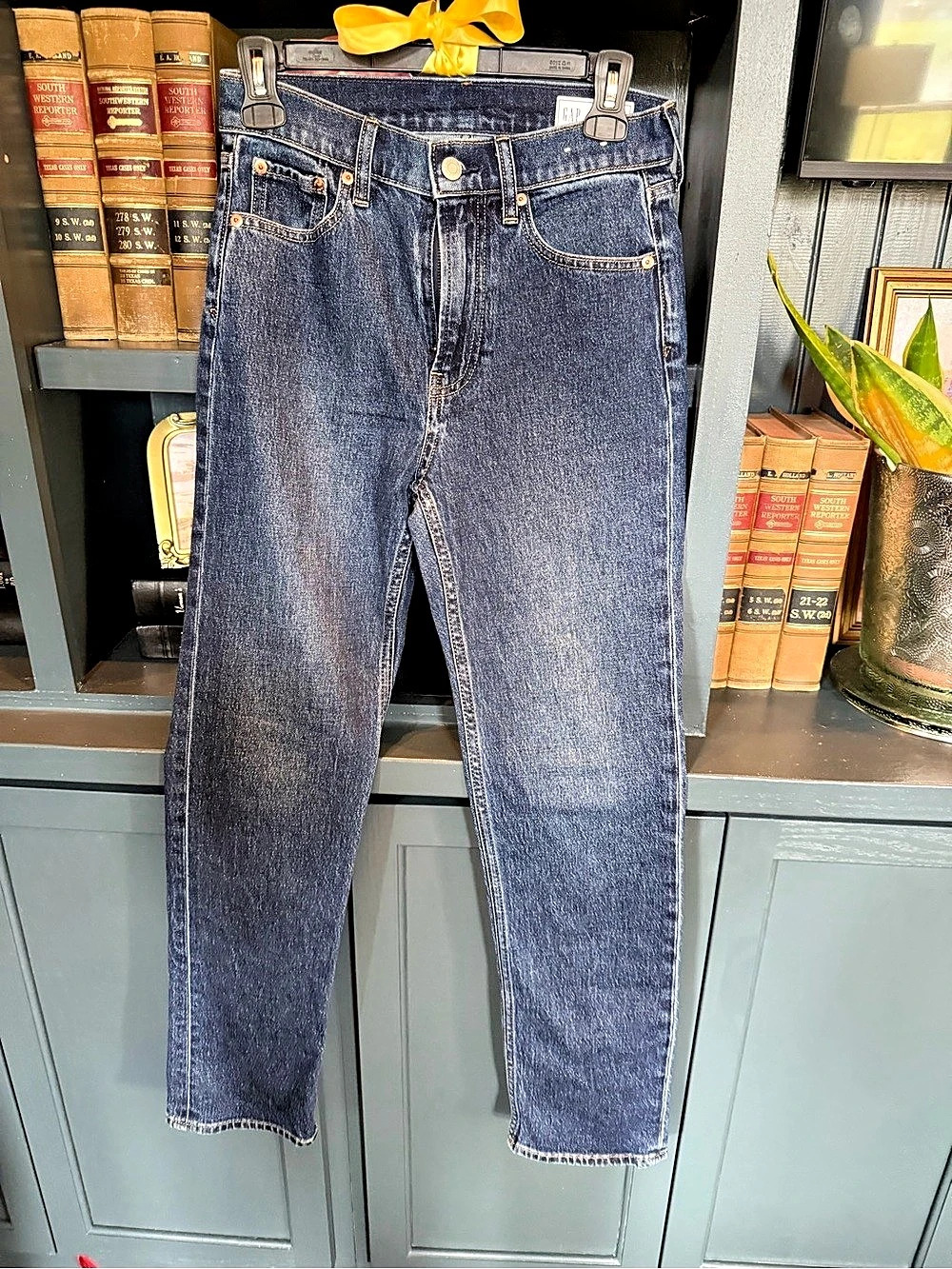 GAP ’90s Straight High Rise Jeans Waist 26